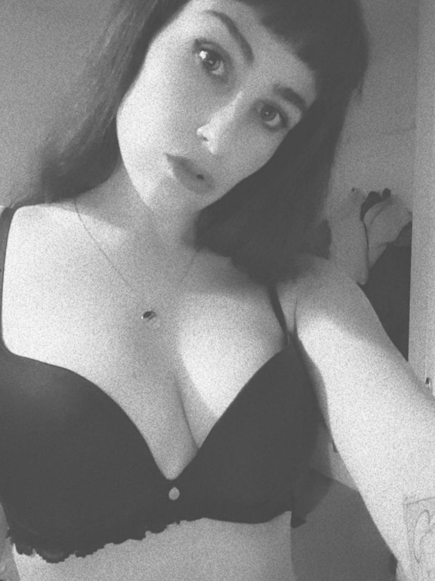 nude anastasia.x.x streamer