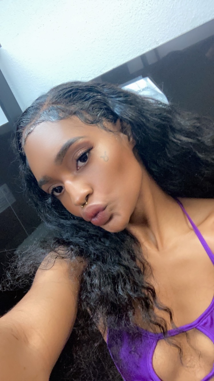 nude bussinbouje2 custom content