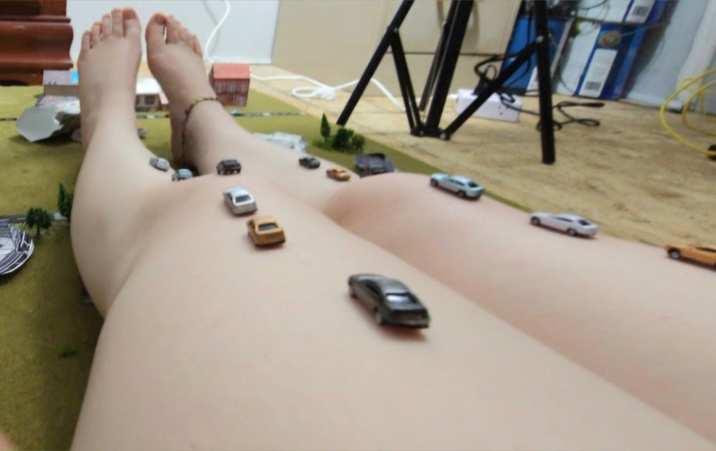 nude dawnofthegiantess MILF