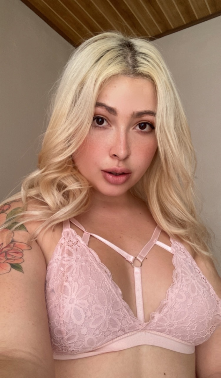 itslizzielu OnlyFans streamer