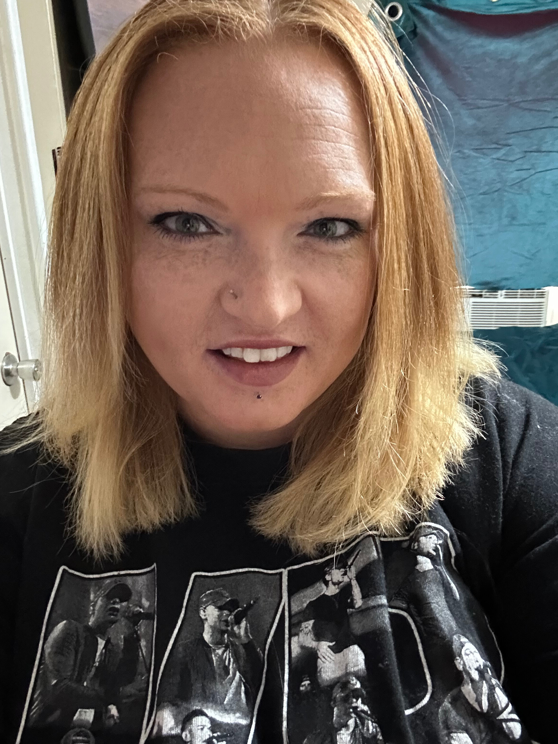mandybeeof1 OnlyFans messaging