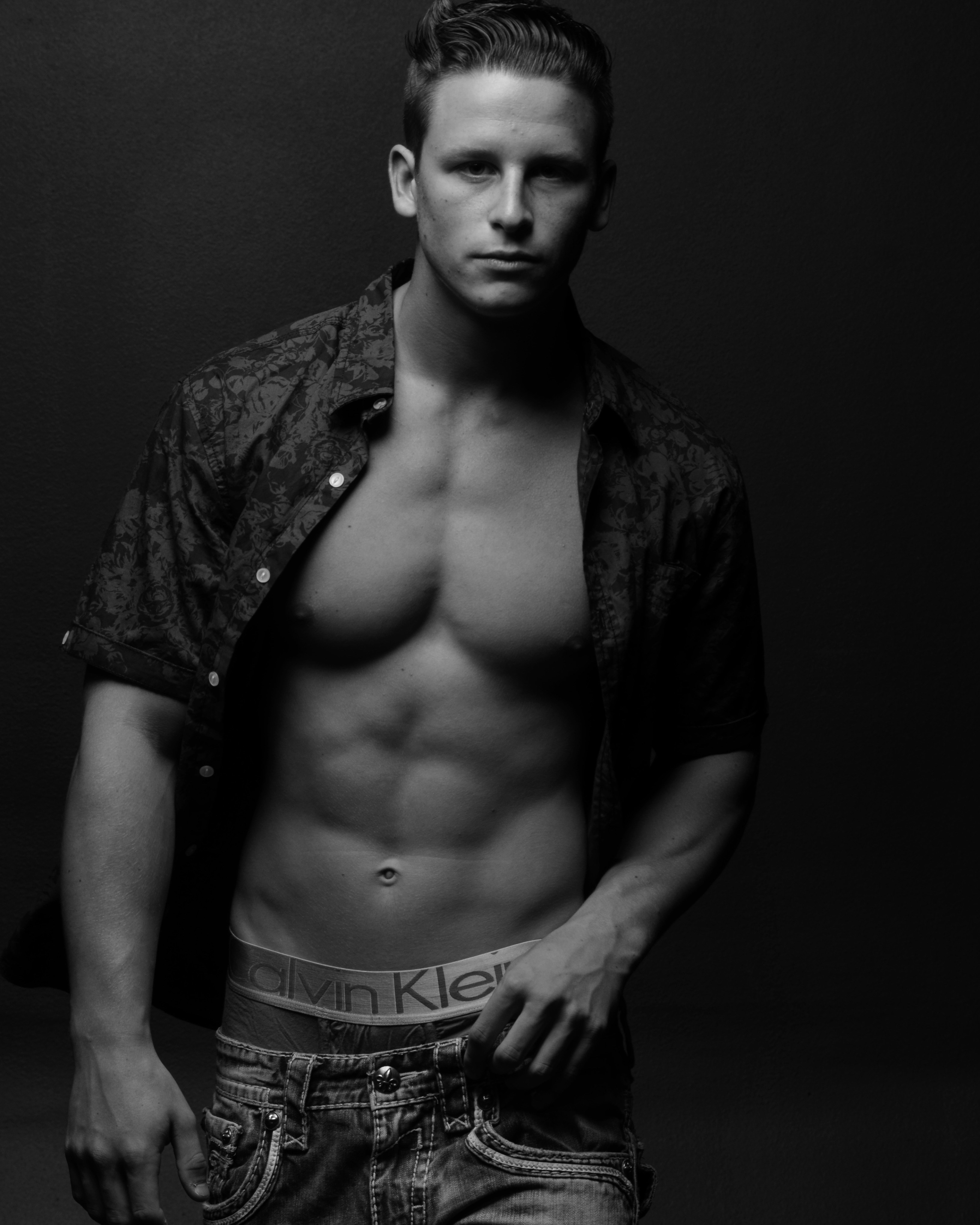 nude naughtyshowman United States