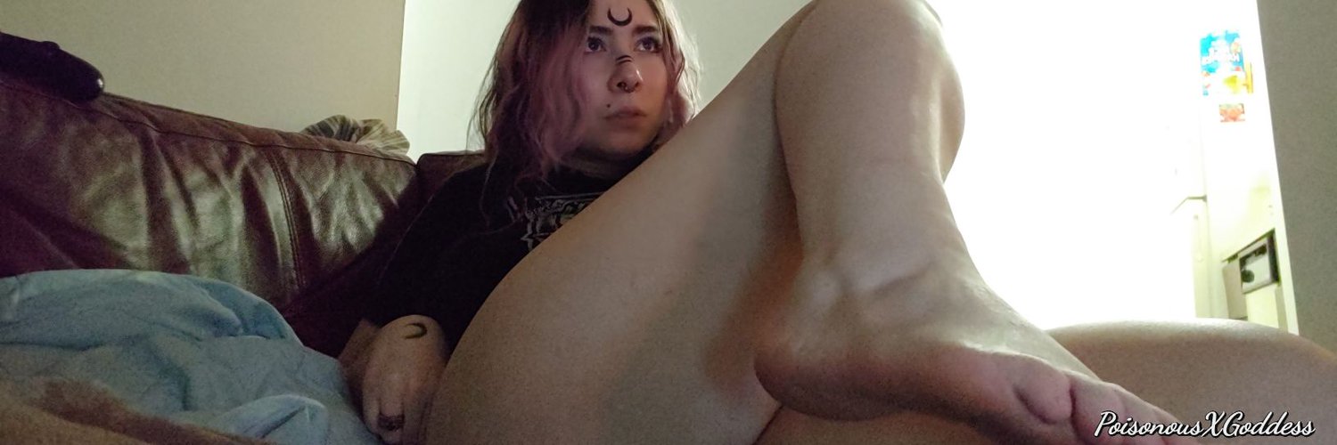 poisonxgoddess OnlyFans mommy