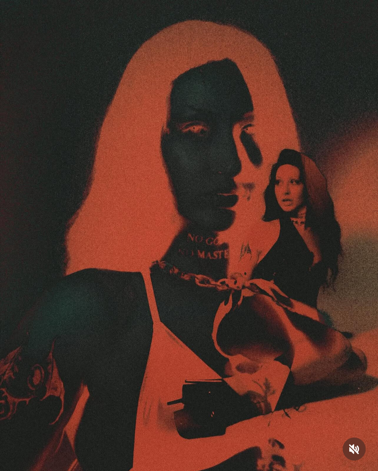 nude shhhhsecretaccount messaging