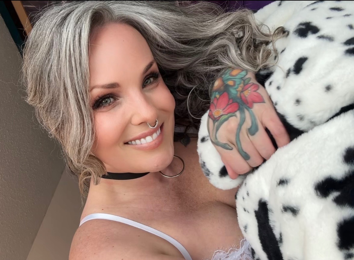 taylorjoyvip OnlyFans messaging